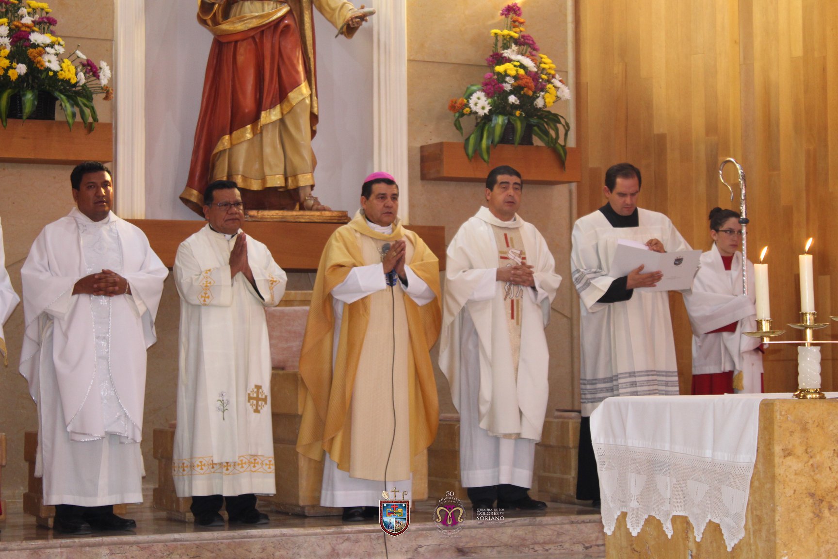 TOMA DE POSESIÓN DE LA PARROQUIA JESÚS DE NAZARETH. – Diócesis de Querétaro TOMA DE POSESIÓN DE LA PARROQUIA JESÚS DE NAZARETH. – Diócesis de Querétaro